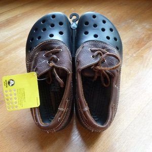 RARE NWT Islander Crocs - Black/Brown - Sz 7!